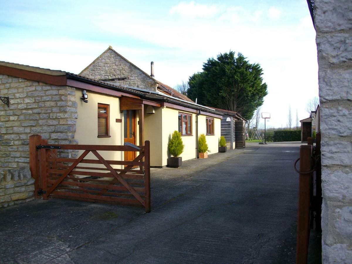The Barton Annexe Villa Somerton  Luaran gambar